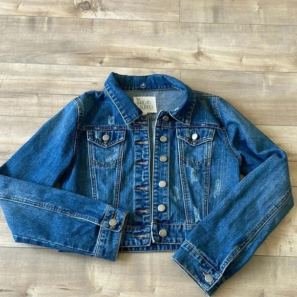 THREAD & SUPPLY BLUE CROPPED DENIM JACKET Sz M - Picture 1 of 6